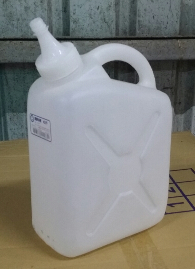 DS8003塑膠油桶4公升